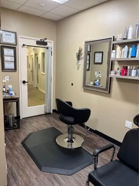 LIMITLESS Naturals Salon