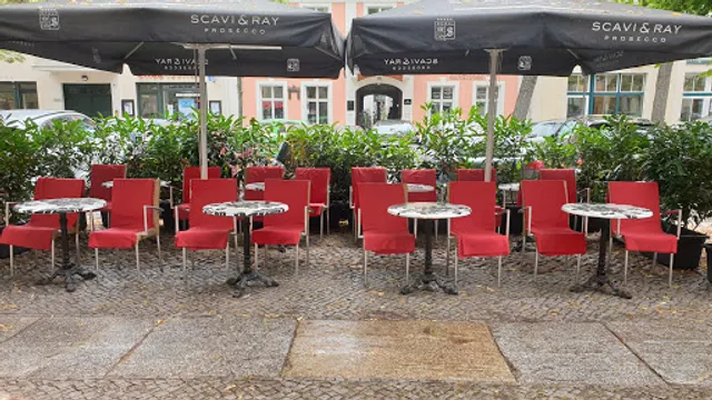 Café à la Russe - bis Dienstag, den 25. November 2025, geschlossen.