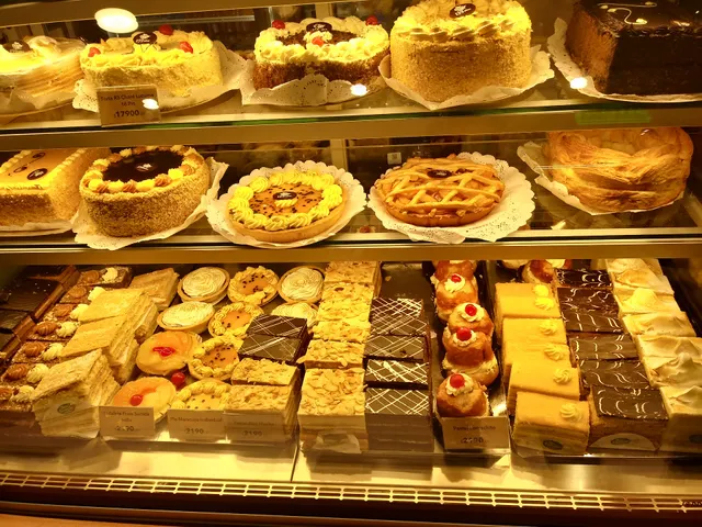 panaderia y pasteleria san camilo