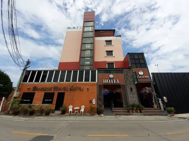 Bangkok Travel Suites Hotel