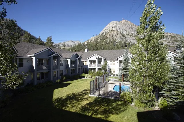 Palisades Tahoe Lodge Rentals