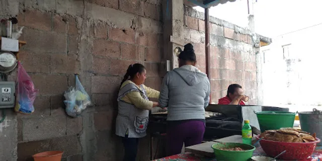 Gorditas Y Quesadillas Las Marijuanitas.