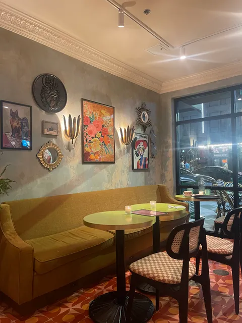 Rosa Blanca Allentown