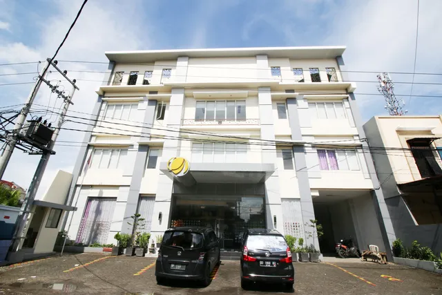 Airy Panakkukang Ance Daeng Ngoyo 8A Makassar