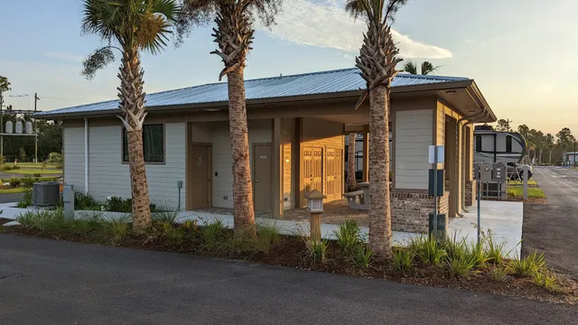 Santa Fe Palms RV Resort