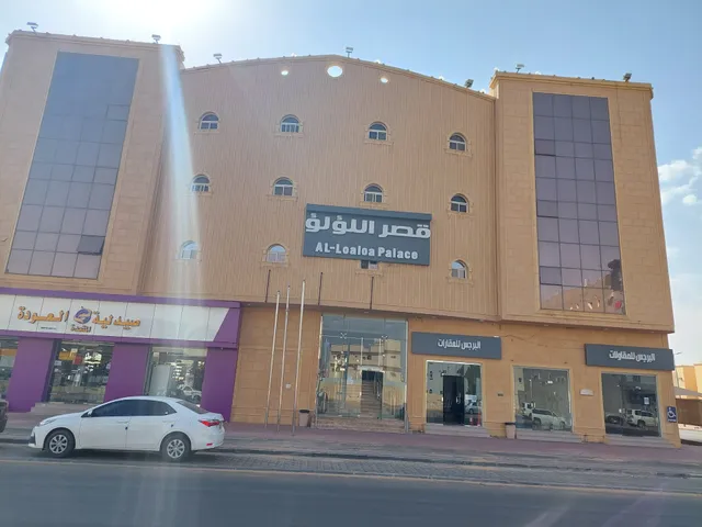 Pearl Palace Hotel Suites