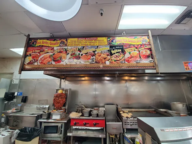 Super La Favorita Meat Market