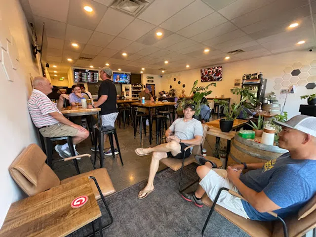 Cascadia Heights - Coffee, Beer, Cocktails