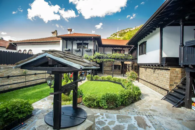 Хотел "Чардаците" - ВАРОША