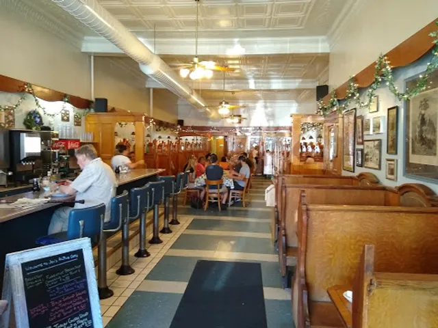 Jen’s Alpine Cafe and Soup Kitchen