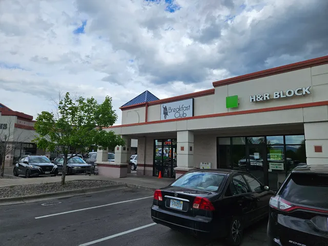 Russell Square Shopping Center