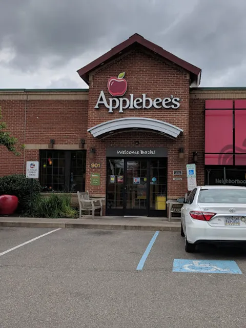 Applebee's Grill + Bar