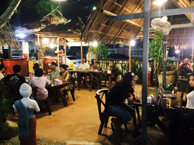 ส้มตำบ้านสวนพัทยา