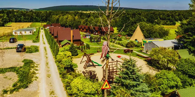 Siedlisko Carownica Family & Wellness – domki z sauną i kominkiem w Górach Świętokrzyskich