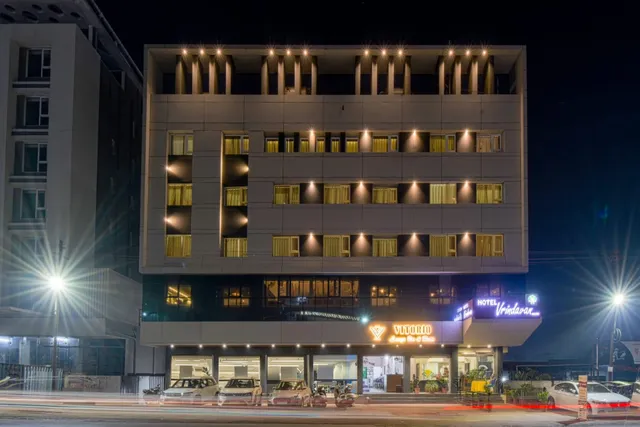 Hotel Vrindavan Deluxe