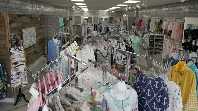 Rae Baxter's Fashion Shop