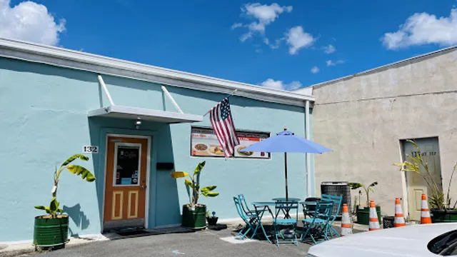 Maggie's Place Cuban cafe inc