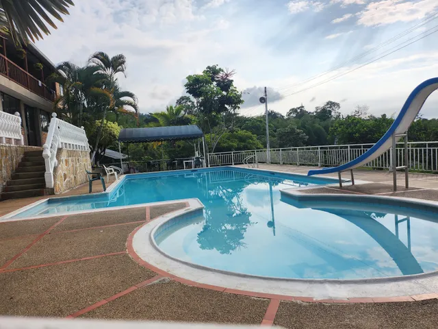 Hotel Campestre Villa la Unión | Finca en mesitas | Alquiler vacacional | Eventos | Piscina