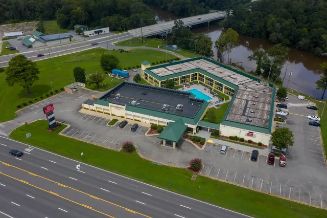 Red Carpet Inn & Suites Kinston, NC