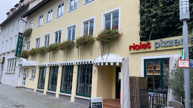riolet pizzeria bar