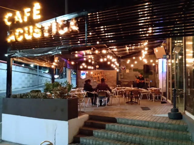 Acoustic Café - Music & Terrace