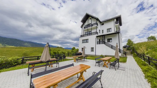 Vila Luca (Pensiunea Luca)