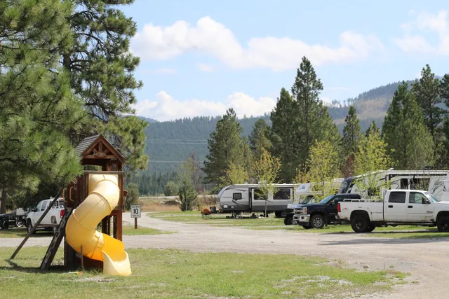 Black Sheep Camp Kootenay River