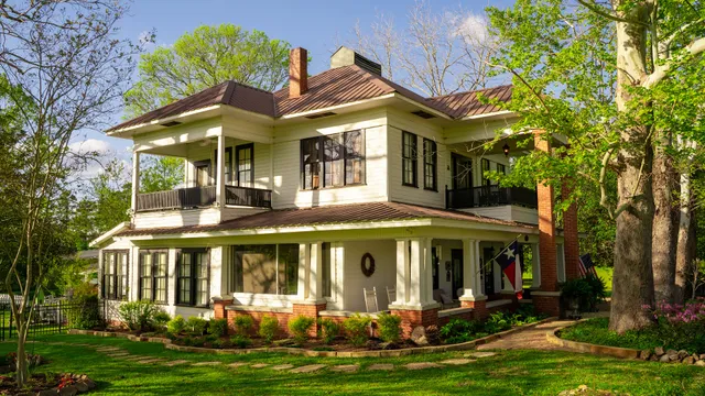 Texas Forest Country Retreat Weddings