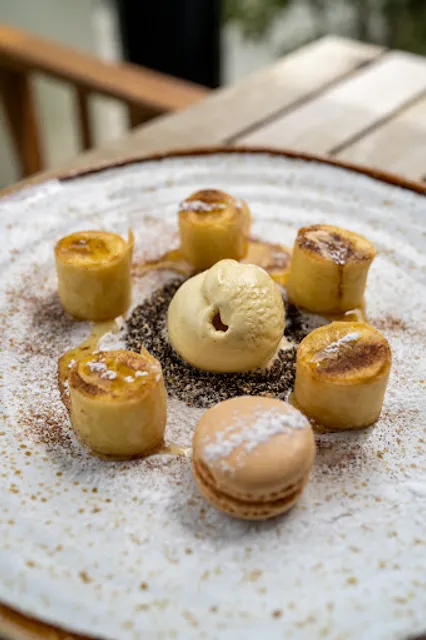 Kanpai Fusion Sushi Aviz