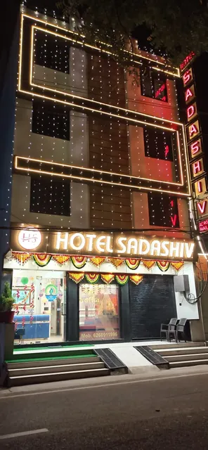 HOTEL SADASHIV, KESHAV NAGAR, NEAR HARIFATAK BRIDGE, UJJAIN