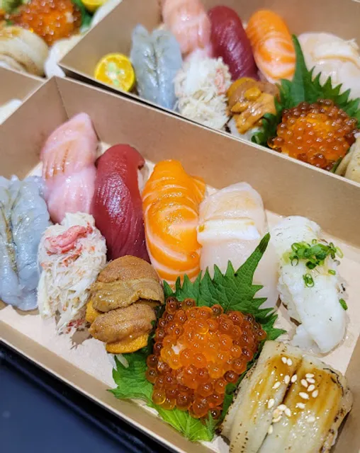 樂在鮨中板前壽司店【日本語OK】(請使用line訂位。不固定店休日更新於下方）