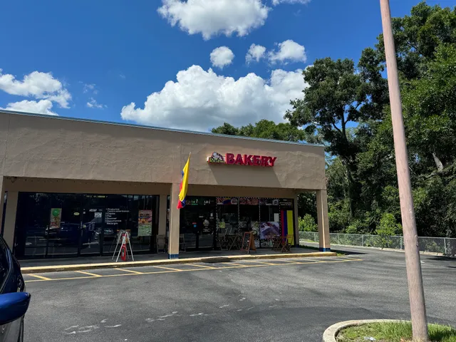 RicoPan Resturant Bar and Bakery Apopka