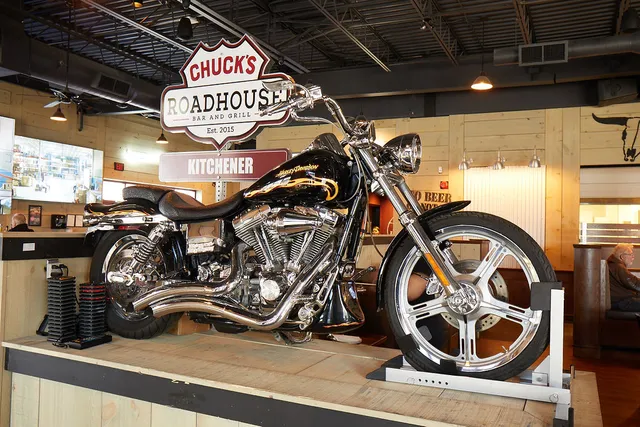 Chucks Roadhouse Bar & Grill