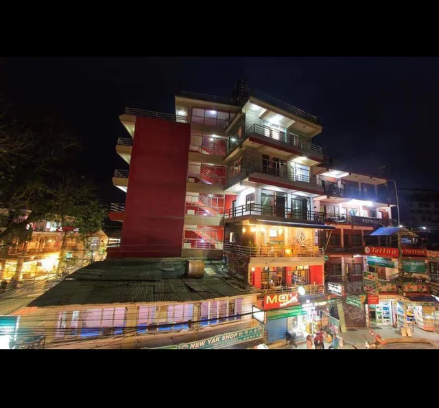 Paila Hostel Lakeside