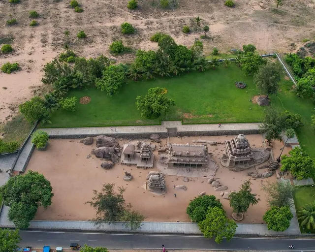 Sea Waves Rooms & Restaurant