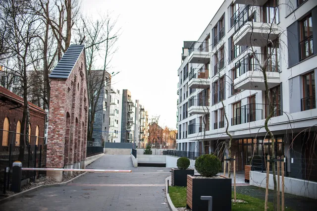 Jacuzzi Glass-House Central Station