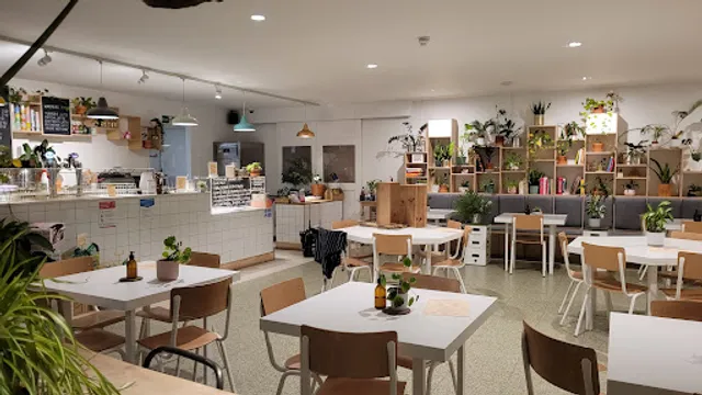 Spike Island Café (Emmeline)