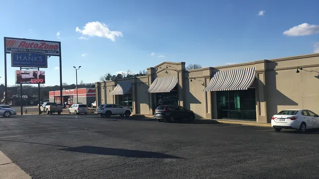 Hank's & More Fine Furniture