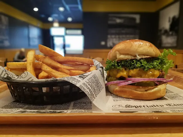 Woodland Burgers & Wings Palatka