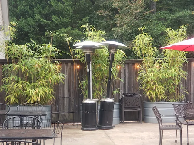 Simply Thai and Sushi