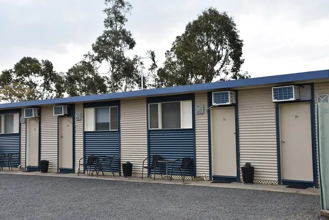 Kaniva Midway Motel