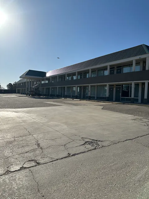 Ambassador Inn Hotel & RV Park