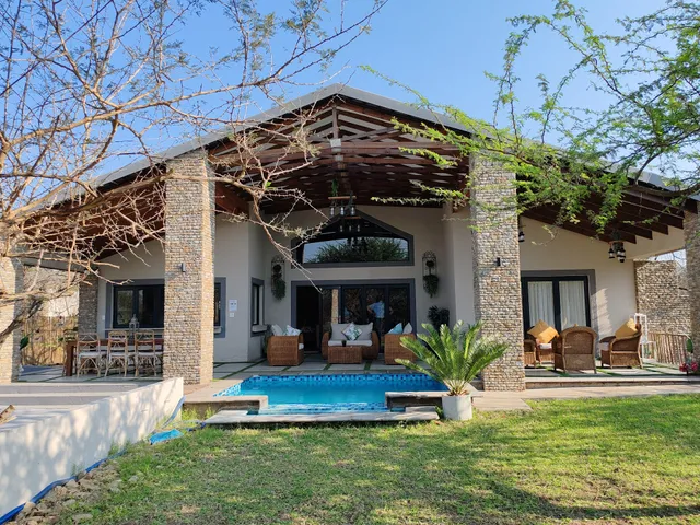 EDJAMI Lodge & Guest House