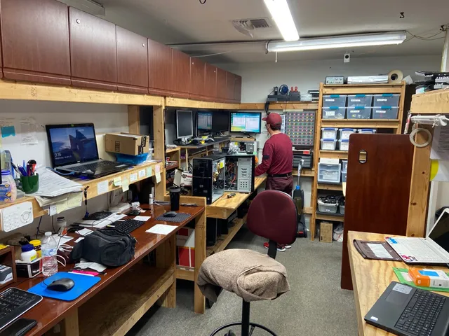 Dunnellon ~ National Repair Center