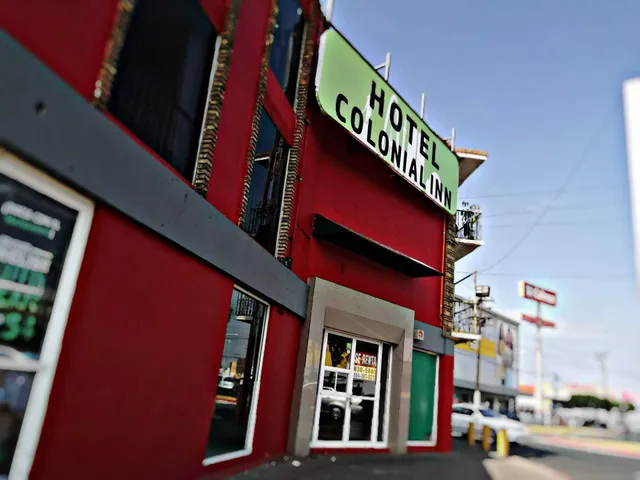 Hotel Colonial Inn