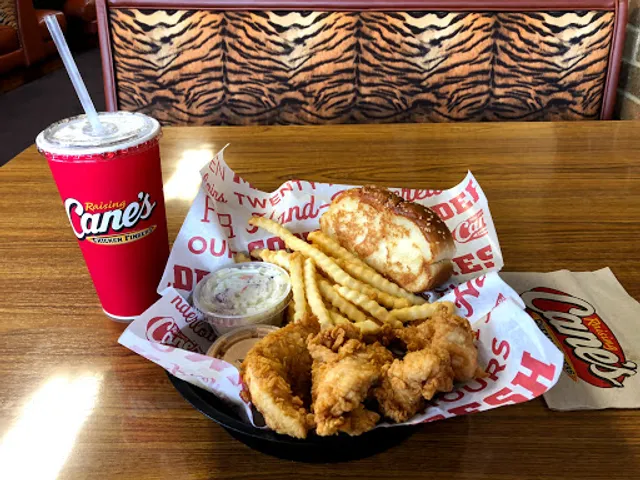 Raising Cane's Chicken Fingers
