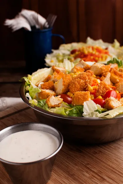 Tony´s Plus (Pollo Frito-Costillas-Ensaladas-Hamburgesas)