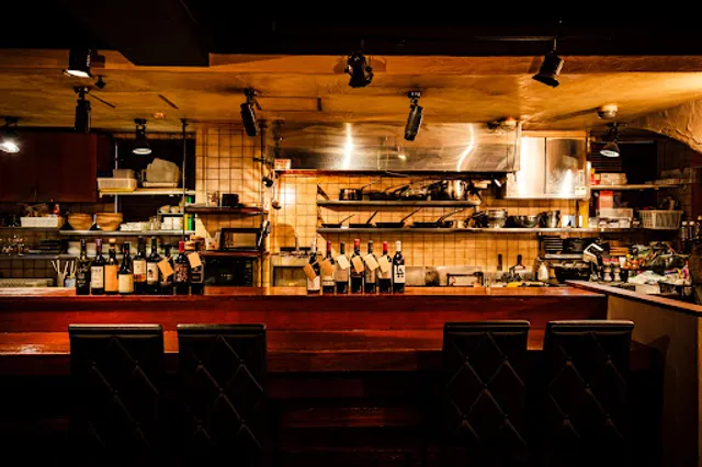 肉とワイン ワラカルネ