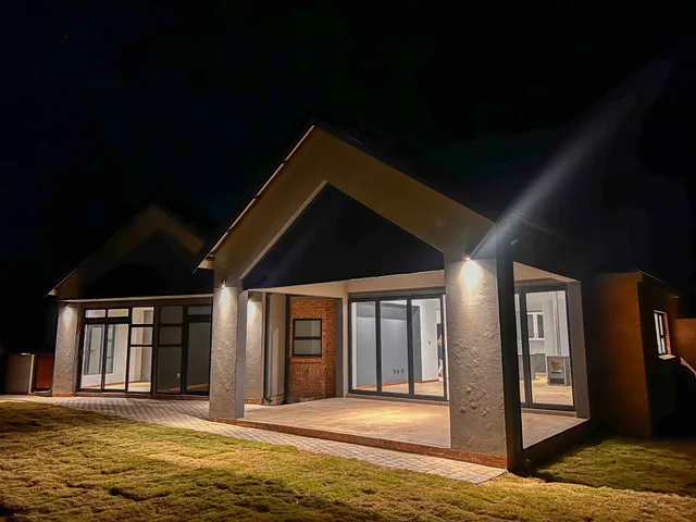 Range View Highland Gate