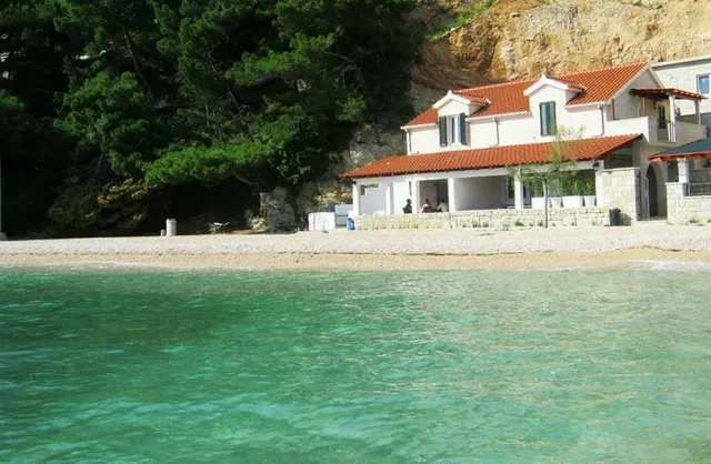 Beach house Medići